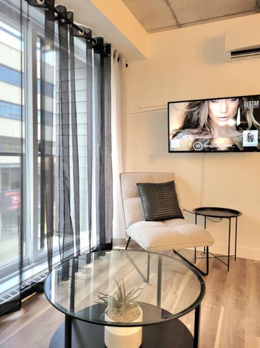 Condo Chic, Centre-Ville Piscine, Terrasse, Gym Québec Eksteriør bilde