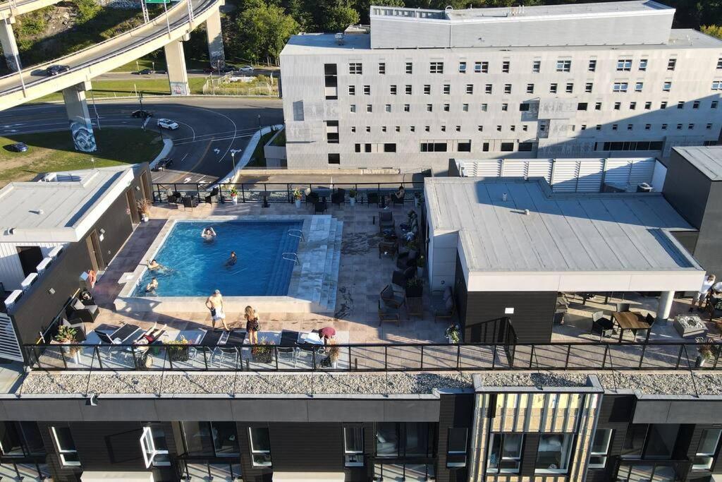 Condo Chic, Centre-Ville Piscine, Terrasse, Gym Québec Eksteriør bilde